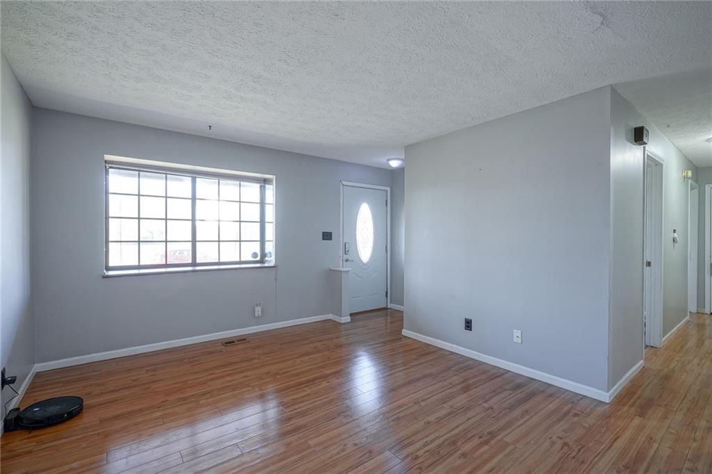 8345 Castle Farms Road Indianapolis, IN 46256 - Photo 7 of 38 Gallery Image 7