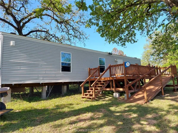 $1,600 | 10213 Farm To Market Road 391, Hearne, TX 77859