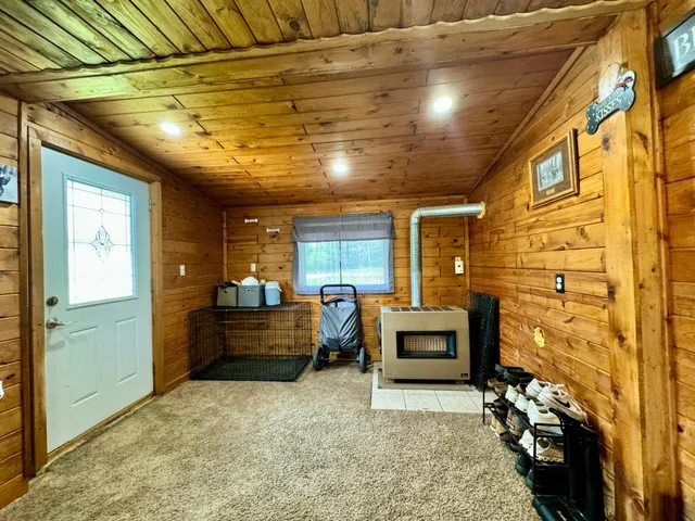 $204,900 | 32625 593rd Avenue, Warroad, MN 56763