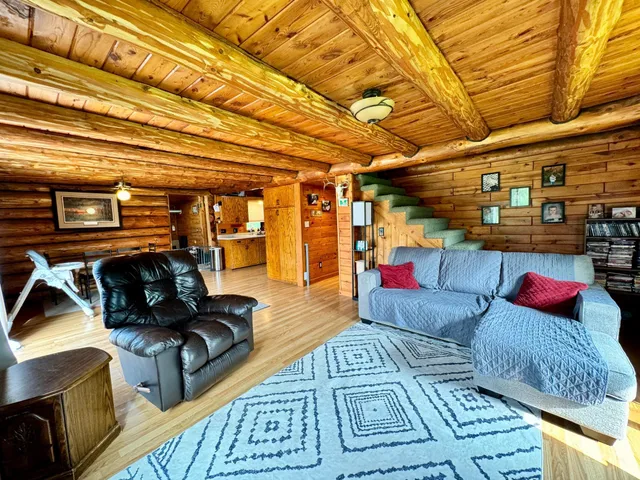 $204,900 | 32625 593rd Avenue, Warroad, MN 56763