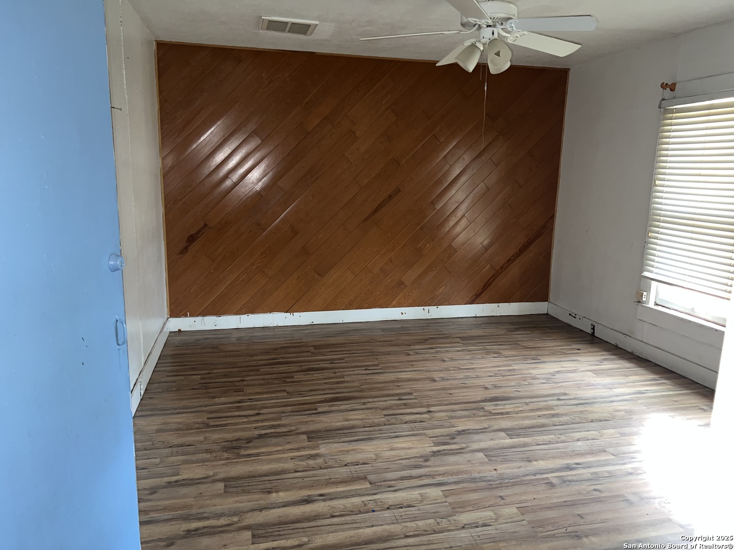 822 North High Street Uvalde, TX 78801 - Photo 11 of 14