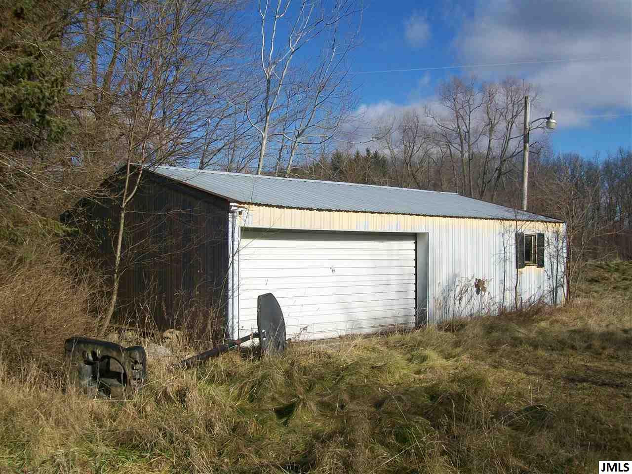 4335 Blackman Road Jackson, MI 49201 - Photo 3 of 8 Photo 3