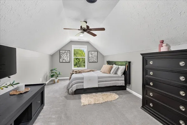 $1,175,000 | 1250 Ed Seay Gregory Lane, Hartsville, TN 37074