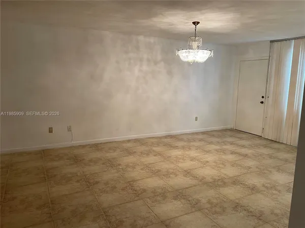 $1,700 | 11685 Canal Drive, Unit 205, North Miami, FL 33181
