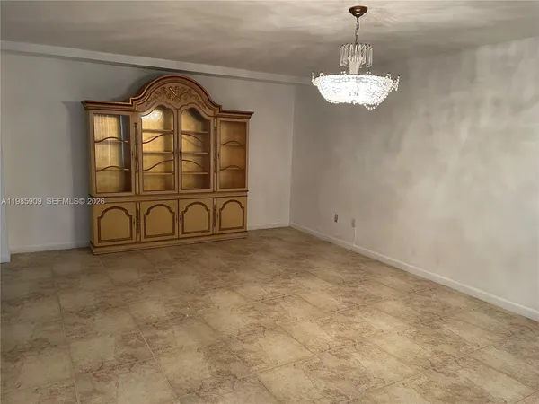 $1,700 | 11685 Canal Drive, Unit 205, North Miami, FL 33181