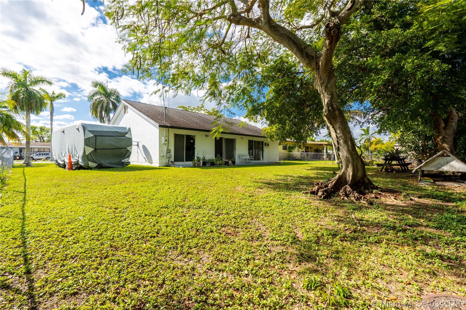 19255 Franjo Road Cutler Bay, FL 33157 - Photo 3 of 25