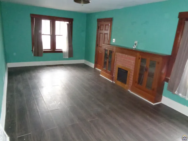 $119,500 | 813 Southwest 2nd Street, Topeka, KS 66603