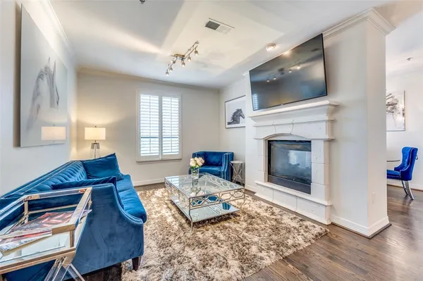 $3,800 | 8616 Turtle Creek Boulevard, Unit 311, Dallas, TX 75225