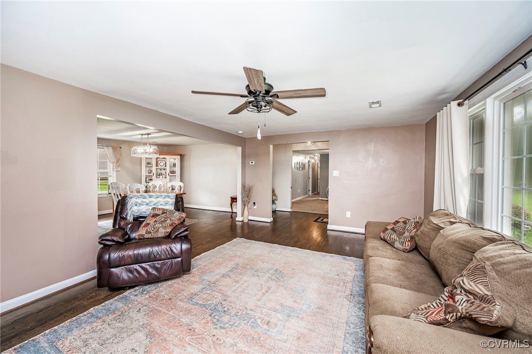 25344 Peaceful Valley Road Ruther Glen, VA 22546 - Photo 5 of 32 Gallery Image 5