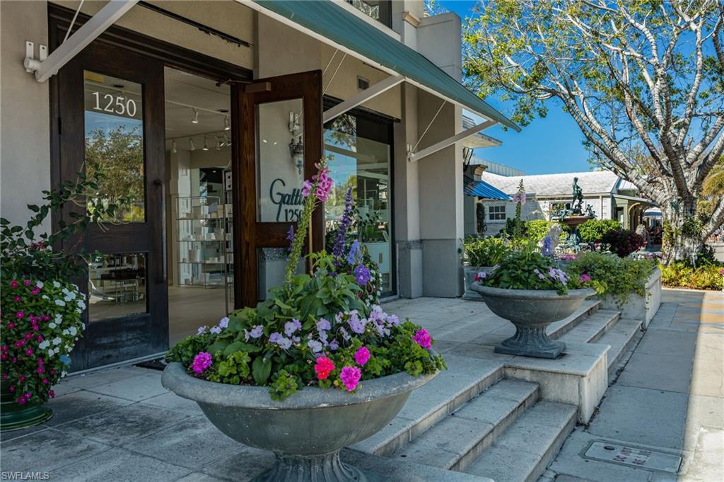 308 2nd Street South, Unit 308 Naples, FL 34102 - Photo 28 of 36 Walk to shops & restaurants on Third Street South