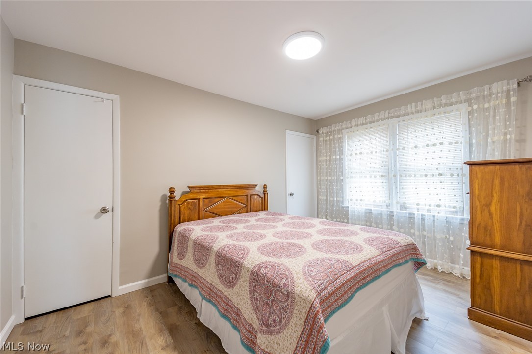 1782 Alcester Road Cleveland, OH 44124 - Photo 18 of 27