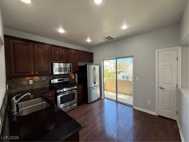 $2,095 | 10742 South Holmfield Street, Henderson, NV 89052
