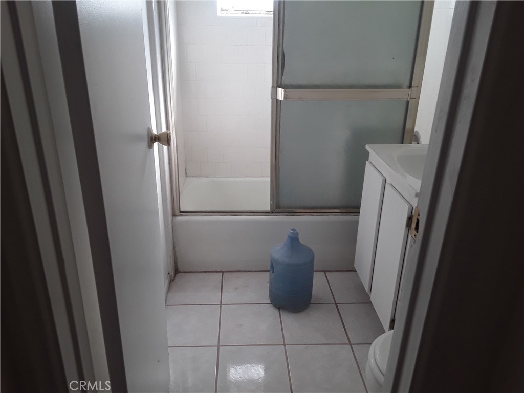 535 West Van Koevering Street Rialto, CA 92376 - Photo 8 of 8