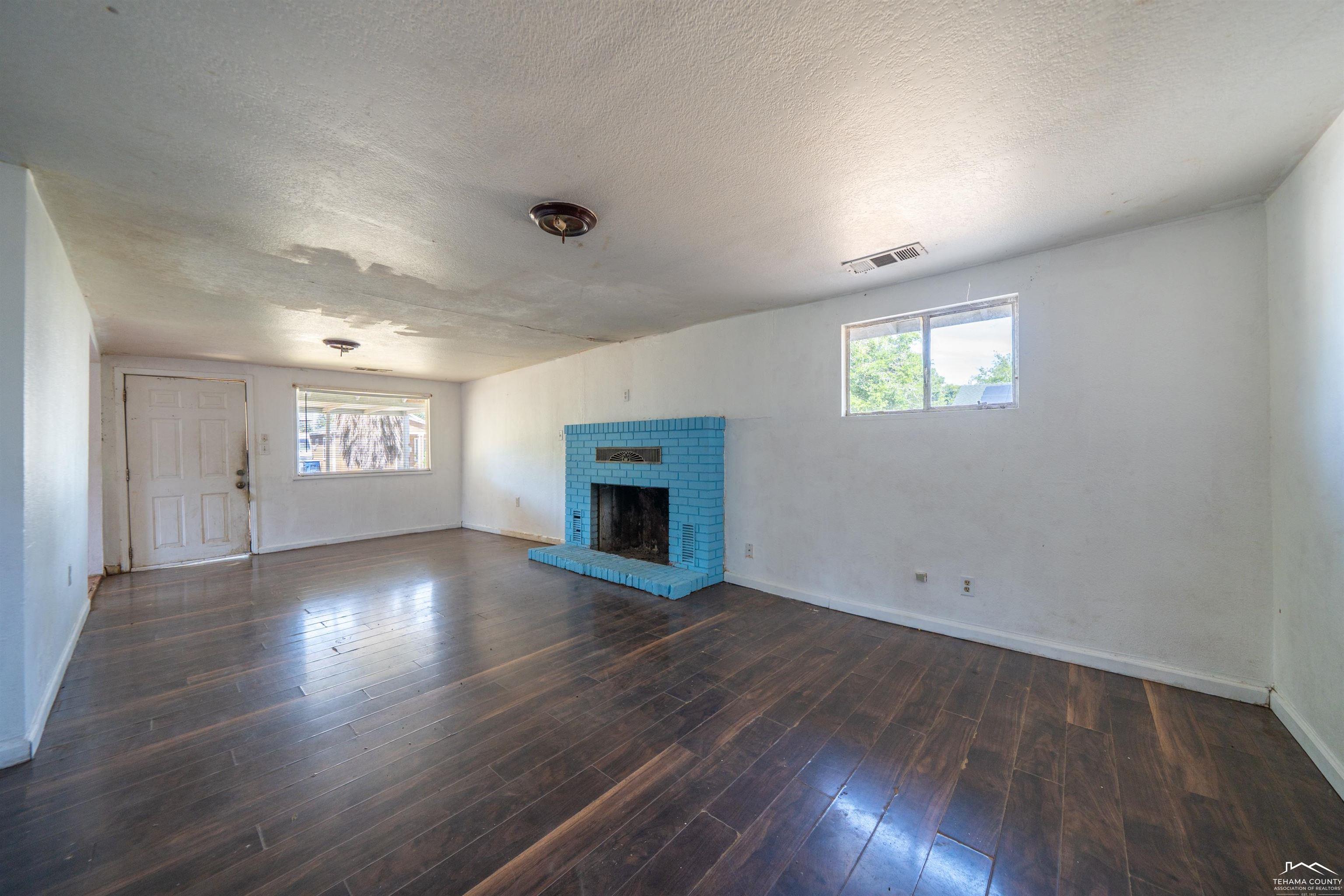 2631 Irwin Road Redding, CA 96002 - Photo 5 of 22
