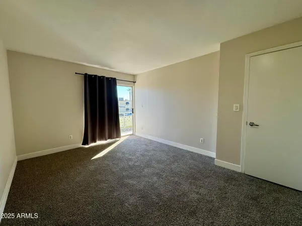 $825 | 1702 West Tuckey Lane, Unit 231, Phoenix, AZ 85015