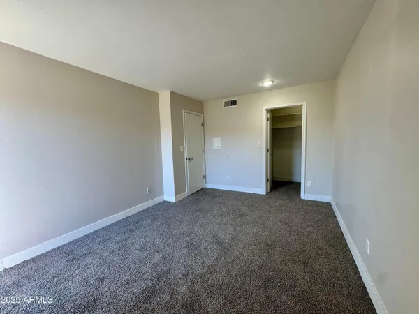 $825 | 1702 West Tuckey Lane, Unit 231, Phoenix, AZ 85015