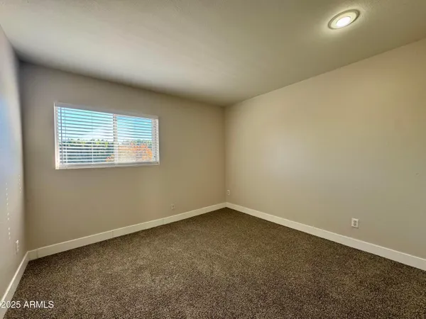 $825 | 1702 West Tuckey Lane, Unit 231, Phoenix, AZ 85015