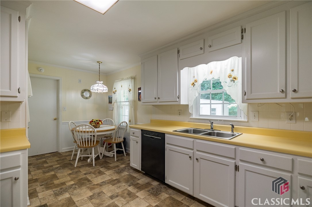 1241 Hull Road Athens, GA 30601 - Photo 7 of 45