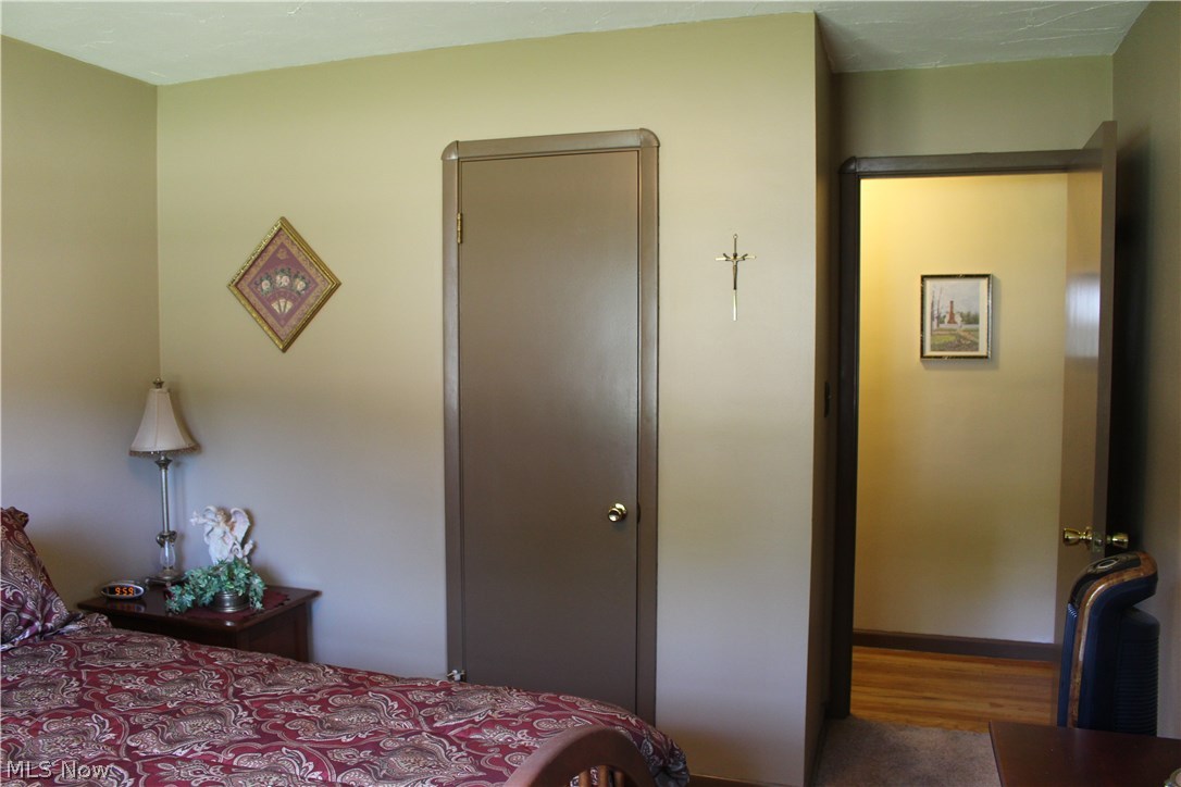 2441 Dentzler Road Parma, OH 44134 - Photo 11 of 17