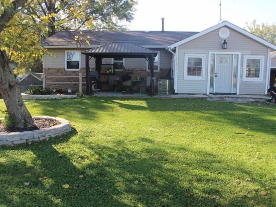 7291 Locust Road Delavan, IL 61734 - Photo 1 of 1