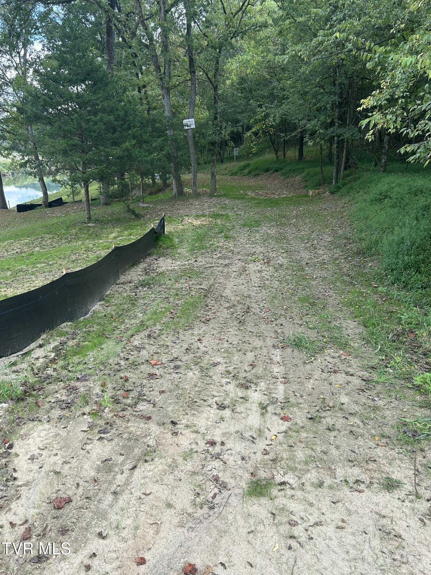 1633 Poplar Springs Road, Unit 6 Greeneville, TN 37743 - Photo 18 of 43 E4F0F81D-FAEB-46B6-B547-AC4E13E42FC7