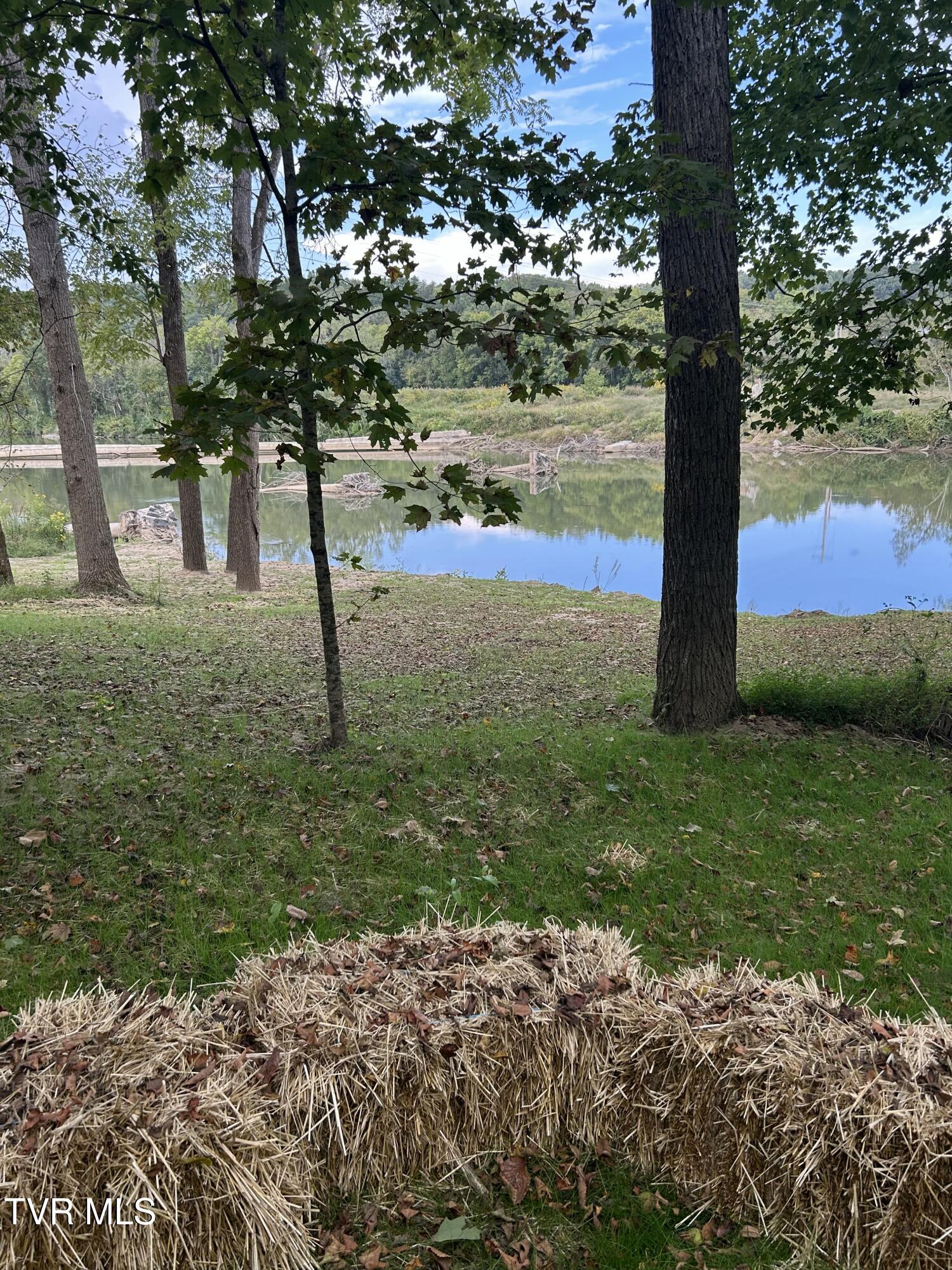 1633 Poplar Springs Road, Unit 6 Greeneville, TN 37743 - Photo 20 of 43 8C5B3262-A127-48E0-BC17-454137863327