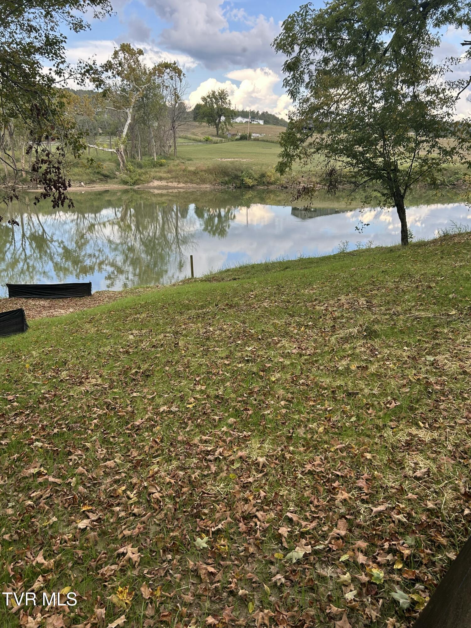 1633 Poplar Springs Road, Unit 6 Greeneville, TN 37743 - Photo 23 of 43 818E8C7A-EA50-4E7C-9D77-516DFBBF1C1A