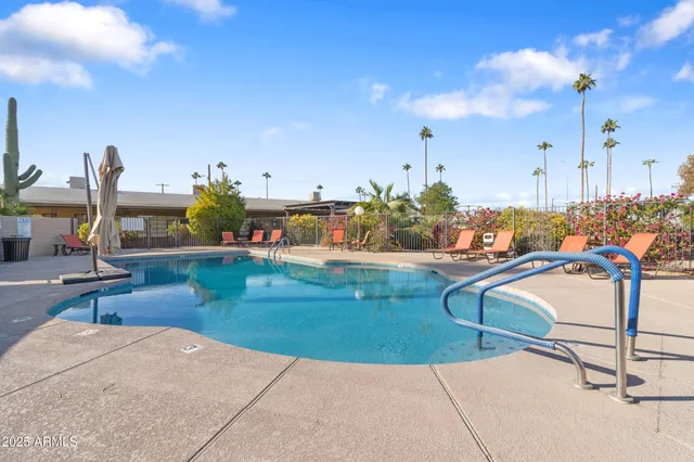 a view of street with sitting area