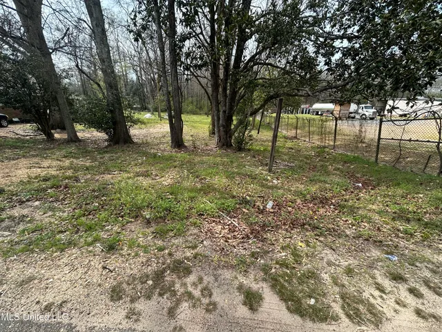 $7,000 | 2109 Berthadale Road, McComb, MS 39648