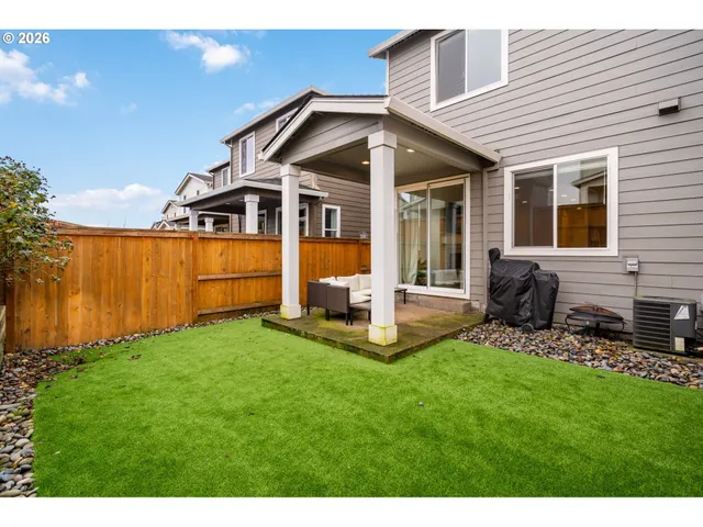 $479,900 | 3018 North Pioneer Canyon Drive, Ridgefield, WA 98642