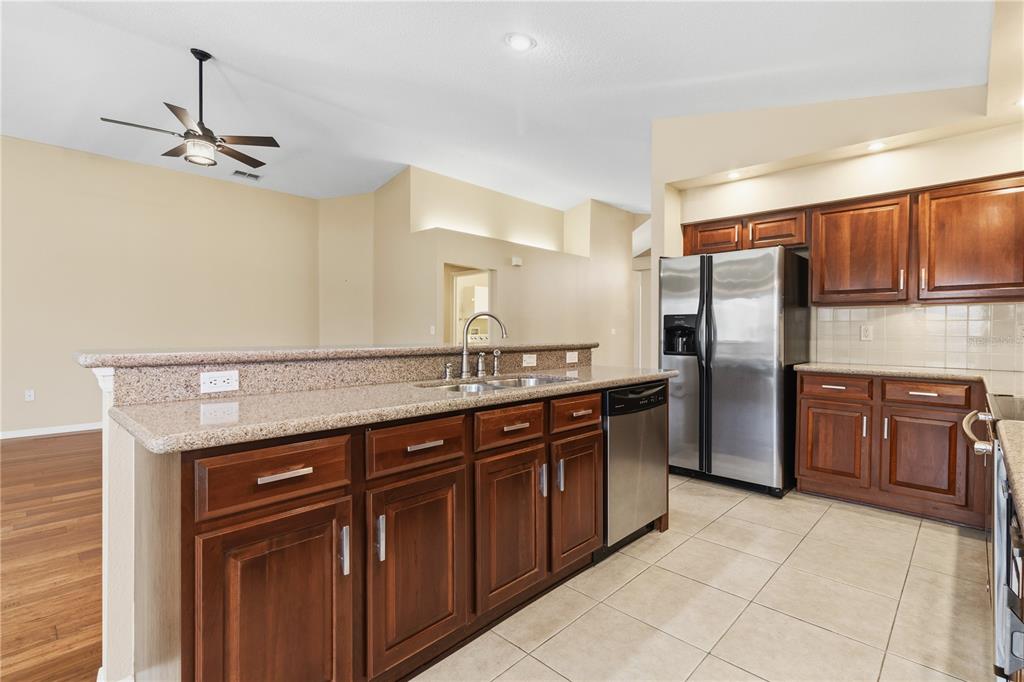 488 Fort Mill Lane Spring Hill, FL 34609 - Photo 14 of 40