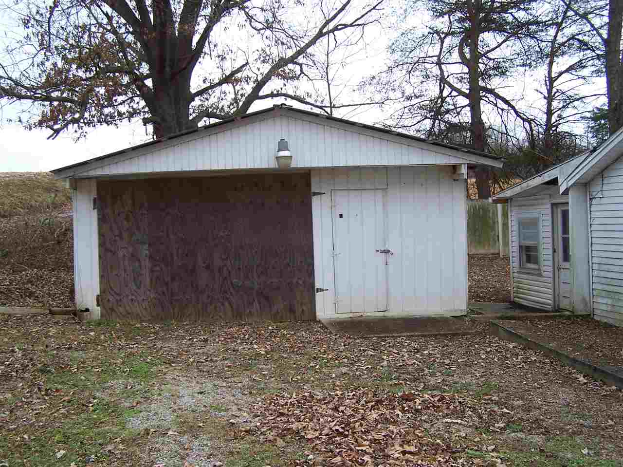 6770 Blackjack Road Franklin, KY 42134 - Photo 5 of 23 Gallery Image 5