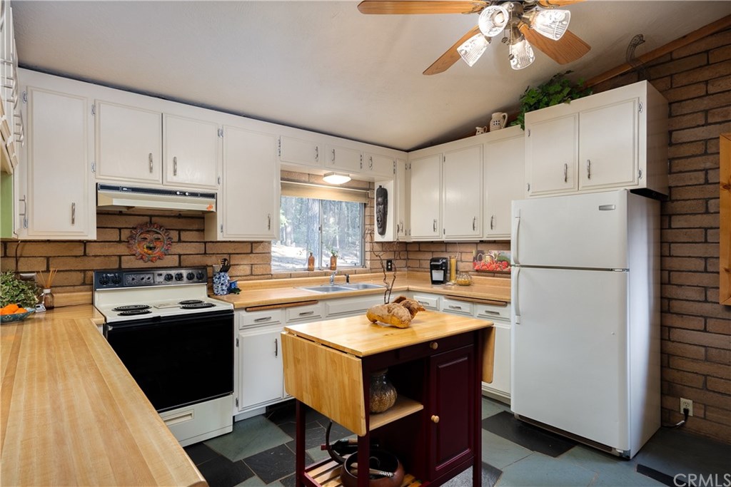 16413 Rattlesnake Ridge Road Forest Ranch, CA 95942 - Photo 11 of 34 Gallery Image 11