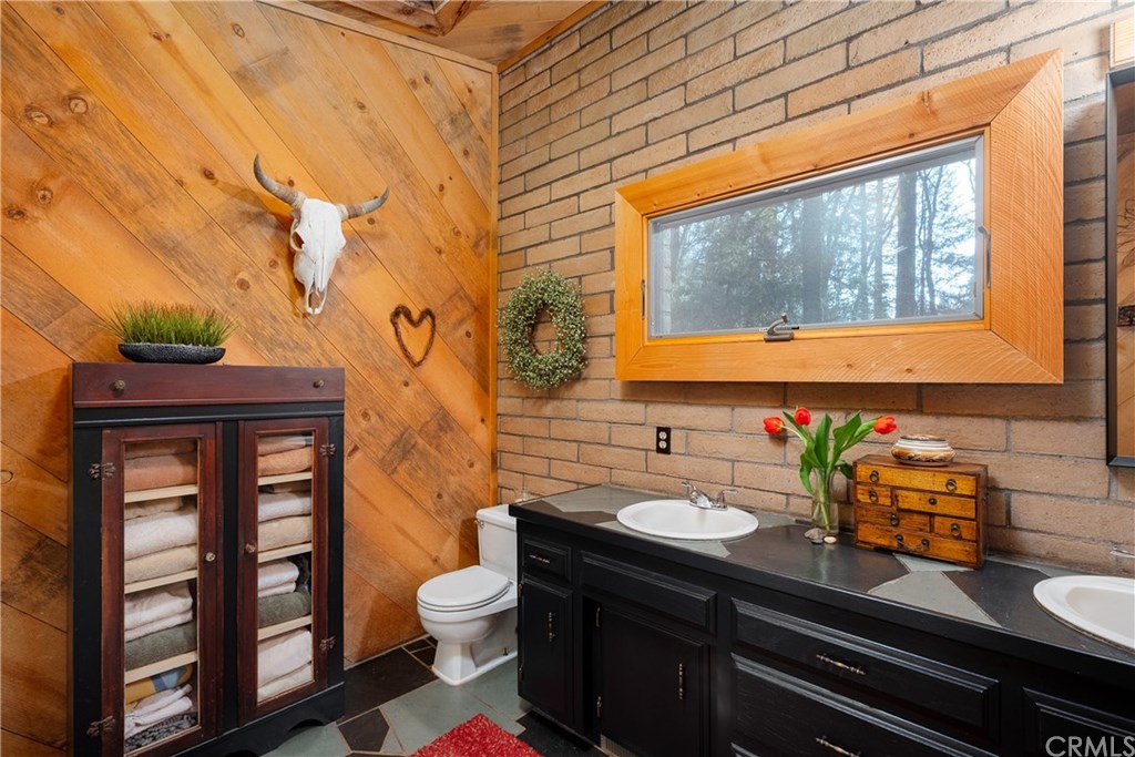 16413 Rattlesnake Ridge Road Forest Ranch, CA 95942 - Photo 17 of 34 Gallery Image 17
