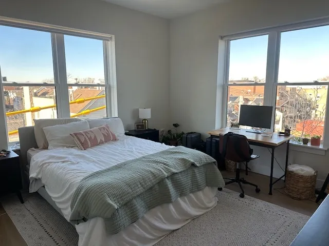 $3,750 | 3204 North Clifton Avenue, Unit 402, Chicago, IL 60657