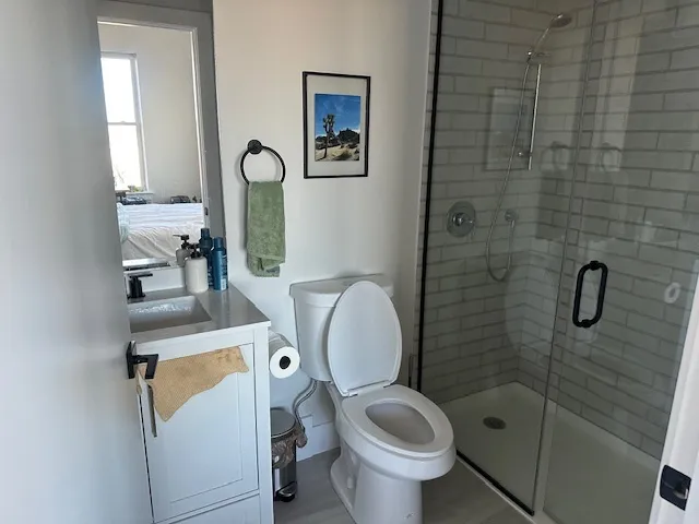 $3,750 | 3204 North Clifton Avenue, Unit 402, Chicago, IL 60657