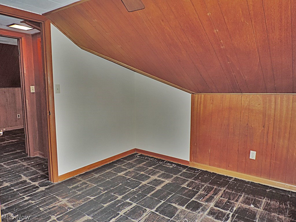 11504 Fordham Road Garfield Heights, OH 44125 - Photo 20 of 31