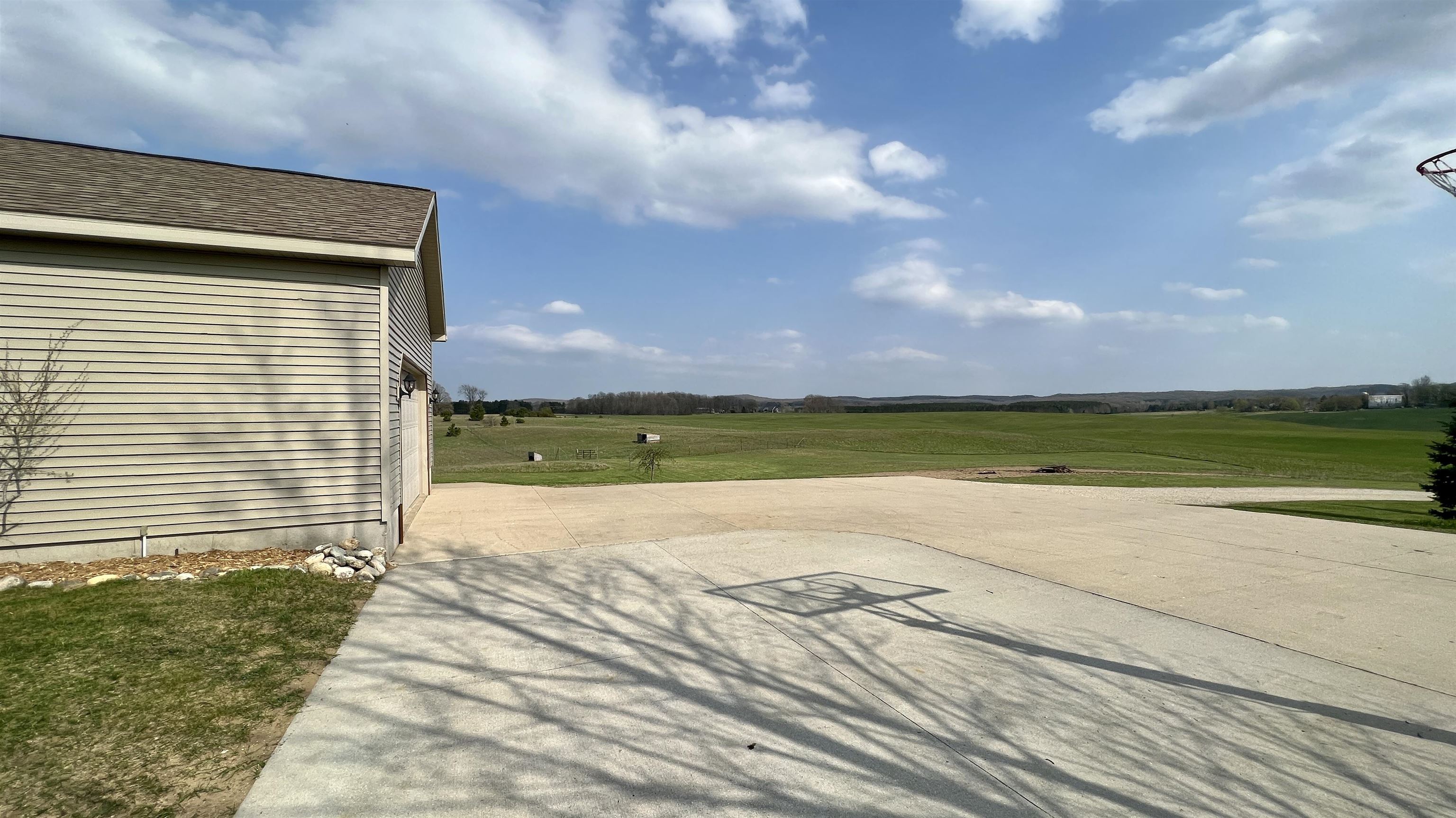 1474 North 29 Road Cadillac, MI 49601 - Photo 44 of 45 1899759-43.JPG