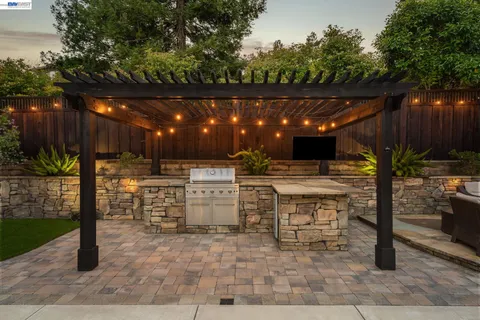 $1,899,950 | 7782 Castilian Road, Dublin, CA 94568