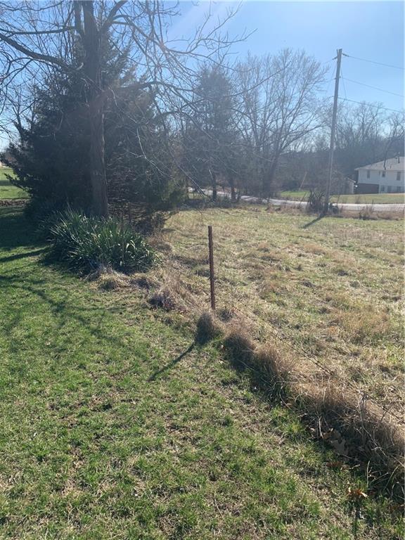 8530 Trail Ridge Road Kansas City, MO 64139 - Photo 2 of 11