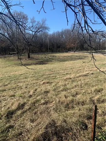 $170,000 | 8530 Trail Ridge Road, Kansas City, MO 64139