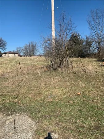 $170,000 | 8530 Trail Ridge Road, Kansas City, MO 64139