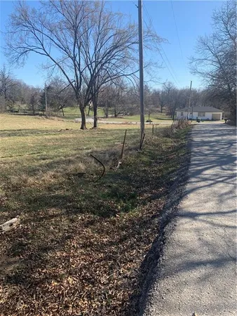 $170,000 | 8530 Trail Ridge Road, Kansas City, MO 64139