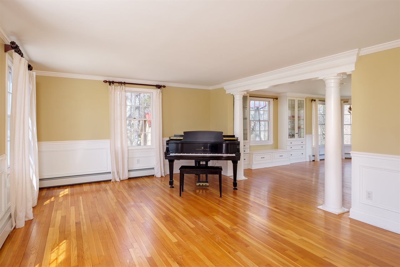 33 Chapel Road North Hampton, NH 03862 - Photo 20 of 39