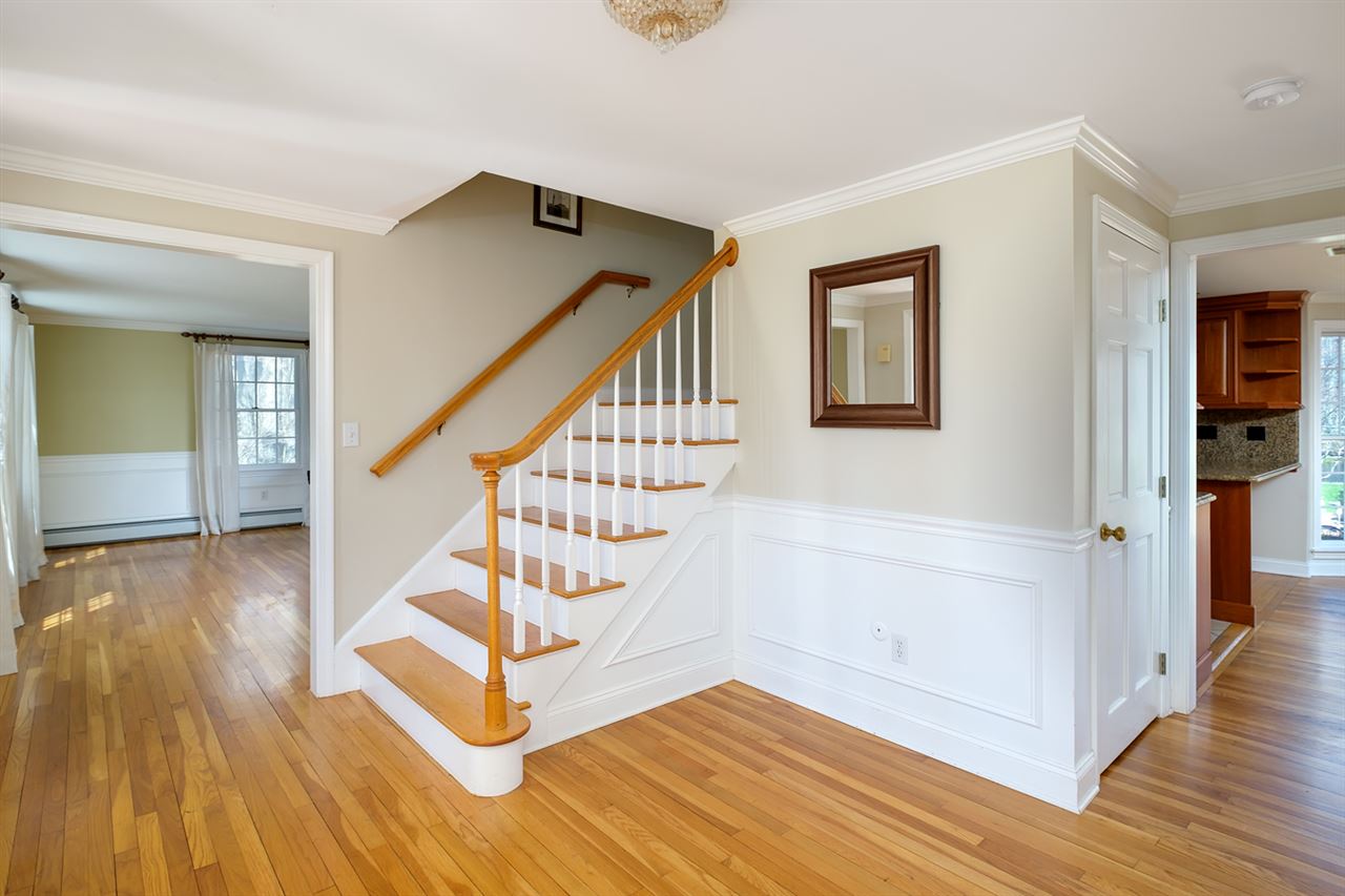 33 Chapel Road North Hampton, NH 03862 - Photo 22 of 39