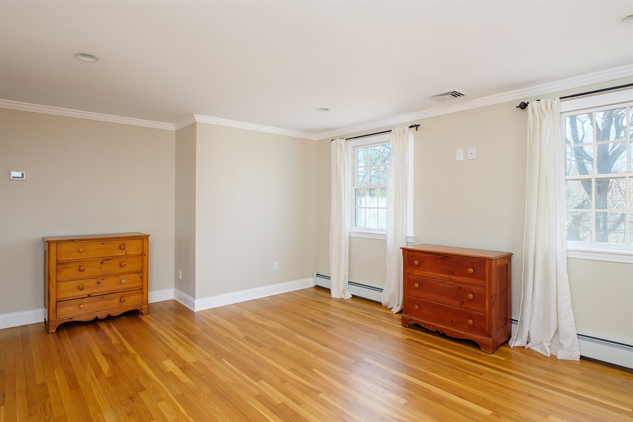 33 Chapel Road North Hampton, NH 03862 - Photo 23 of 39