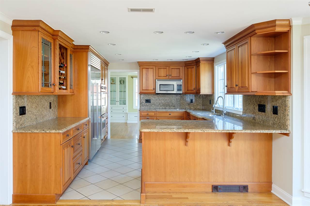 33 Chapel Road North Hampton, NH 03862 - Photo 10 of 39
