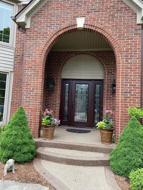 1202 Lakeview Drive Rochester Hills, MI 48306 - Photo 8 of 34