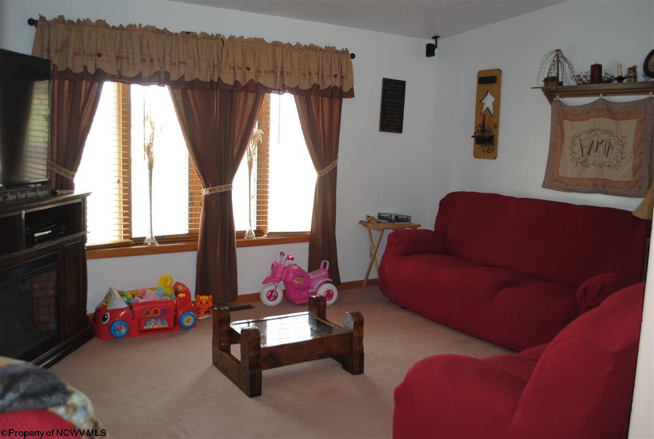 1555 Union Road Philippi, WV 26416 - Photo 2 of 16 Gallery Image 2