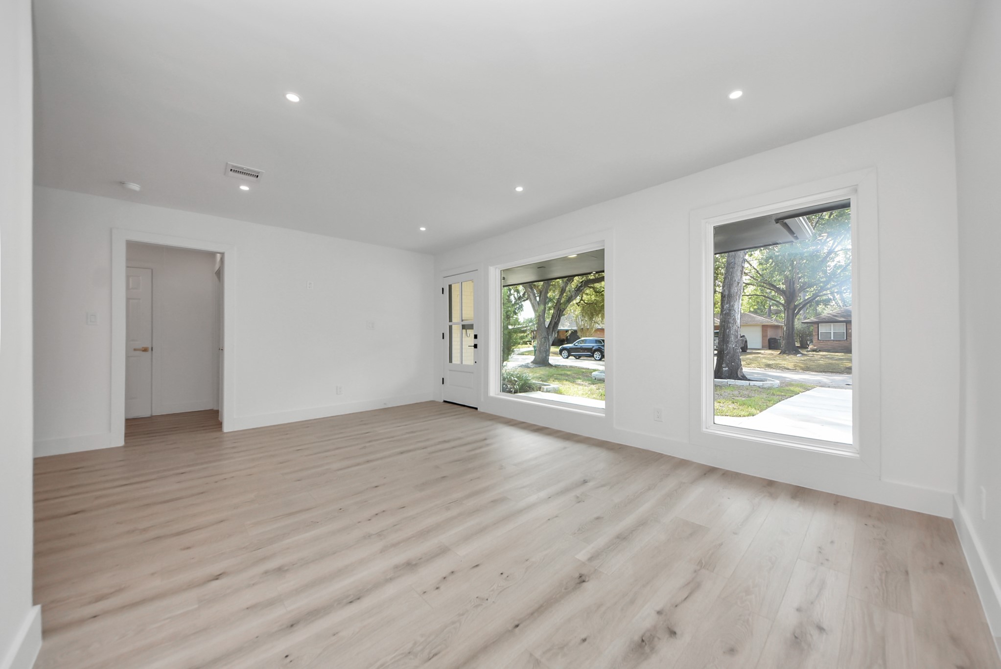 2318 Hialeah Drive Houston, TX 77018 - Photo 12 of 42